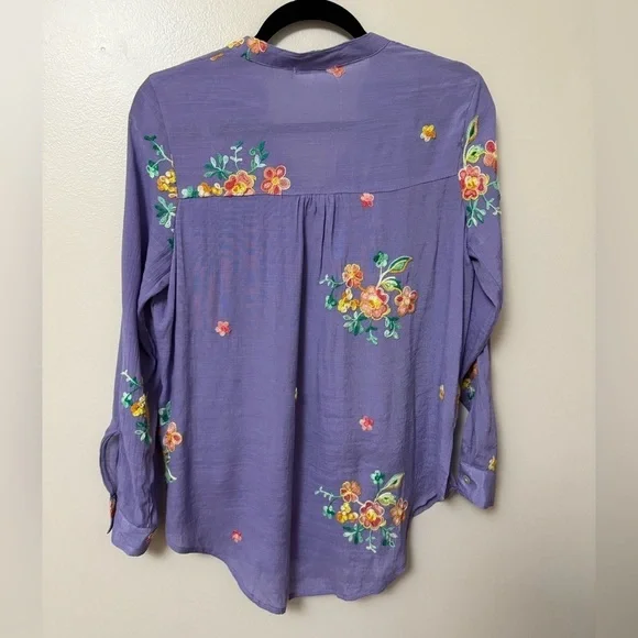 Lavender gauzy embroidered Floral Button-Up Blouse with underneath tank - Picture 8 of 11